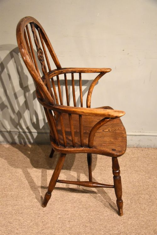 19TH CENTURY ASH AND ELM WINDSOR ARMCHAIR - ADDITIONAL PHOTO 2