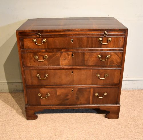 GEORGE III VIRGINIA WALNUT VENEERED CHEST OF DRAWERS