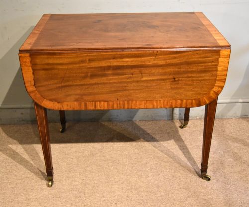 18TH CENTURY MAHOGANY AND SATINWOOD PEMBROKE TABLE - ADDITIONAL PHOTO 2
