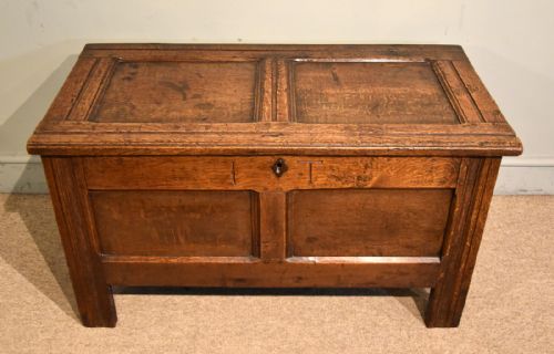 LATE 17TH CENTURY OAK PANEL COFFER - ADDITIONAL PHOTO 1