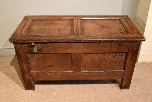 LATE 17TH CENTURY OAK PANEL COFFER - ADDITIONAL PHOTO 7