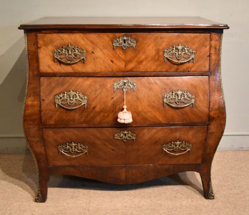 18th century dutch mahogany bombe chest - CATEGORY: ANTIQUE CHEST OF DRAWERS - DATED 18TH CENTURY
