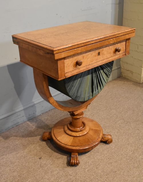 REGENCY MAPLE SEWING AND GAMES TABLE - ADDITIONAL PHOTO 7