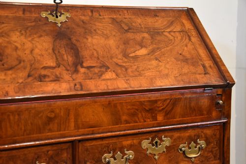 GEORGE II WALNUT VENEERED BUREAU CHEST - ADDITIONAL PHOTO 10