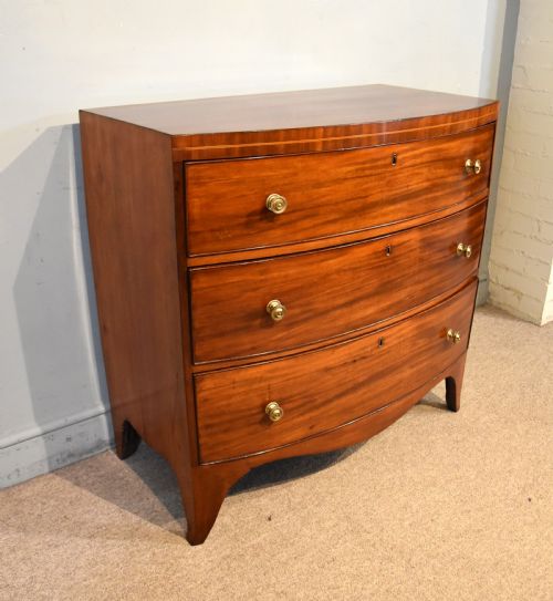 REGENCY PERIOD MAHOGANY BOW FRONTED CHEST OF DRAWERS - ADDITIONAL PHOTO 5