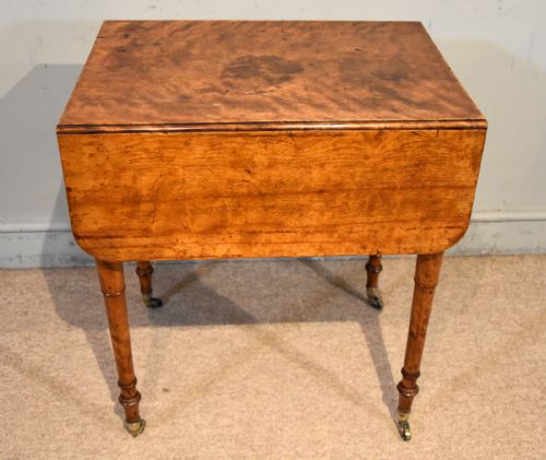 SATIN BIRCH 19TH CENTURY PEMBROKE TABLE JOHNSTONE AND JEANES - ADDITIONAL PHOTO 2