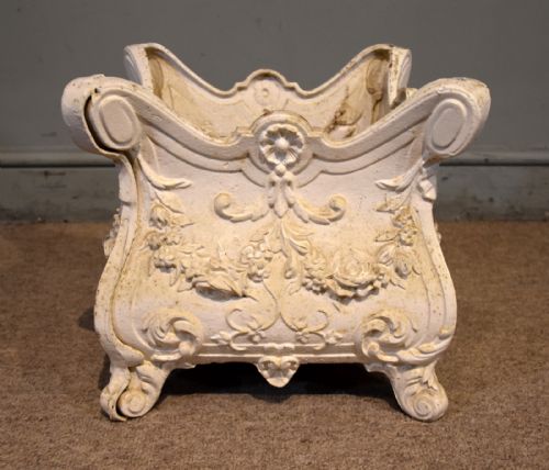 19TH CENTURY COALBROOKDALE CAST IRON PLANTER - ADDITIONAL PHOTO 2
