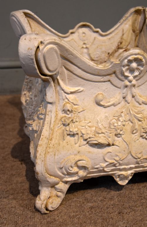 19TH CENTURY COALBROOKDALE CAST IRON PLANTER - ADDITIONAL PHOTO 4