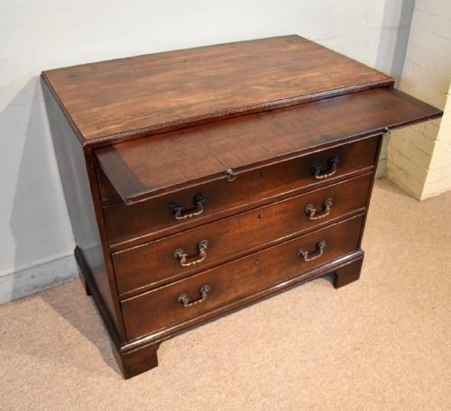 18TH CENTURY MAHOGANY CHEST OF DRAWERS - ADDITIONAL PHOTO 3