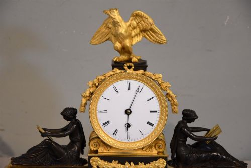 BAETENS LONDON AN ENGLISH REGENCY BRASS AND GILT MANTEL TIMEPIECE - ADDITIONAL PHOTO 2