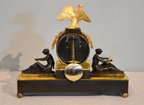 BAETENS LONDON AN ENGLISH REGENCY BRASS AND GILT MANTEL TIMEPIECE - ADDITIONAL PHOTO 4