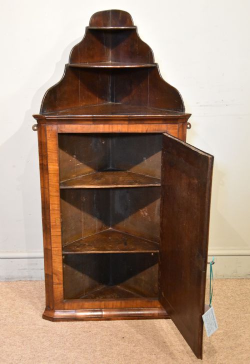 GEORGE I WALNUT CORNER CUPBOARD - ADDITIONAL PHOTO 3