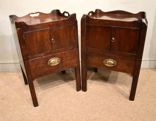 MATCHED PAIR 18TH CENTURY MAHOGANY BEDSIDE CABINETS