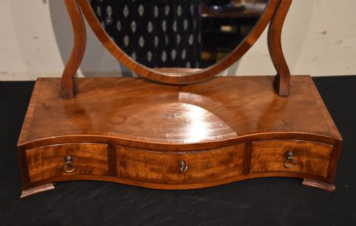 GEORGIAN MAHOGANY SERPENTINE FRONTED DRESSING MIRROR - ADDITIONAL PHOTO 2