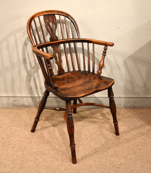 Early 19th Century Yew Wood Windsor Armchair