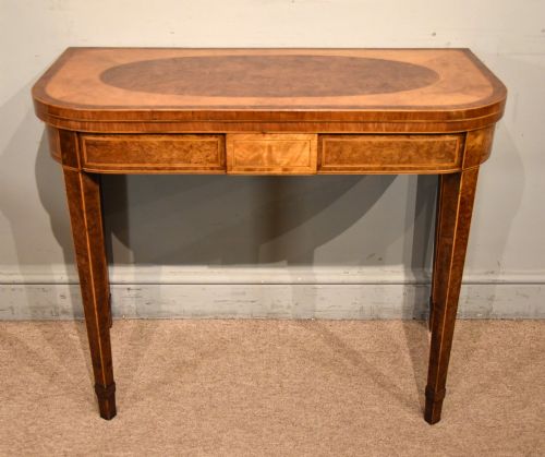 George III Card Table Veneered in Burr Yew Wood