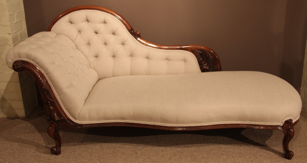 19th Century Victorian Walnut Framed Chaise Lounge