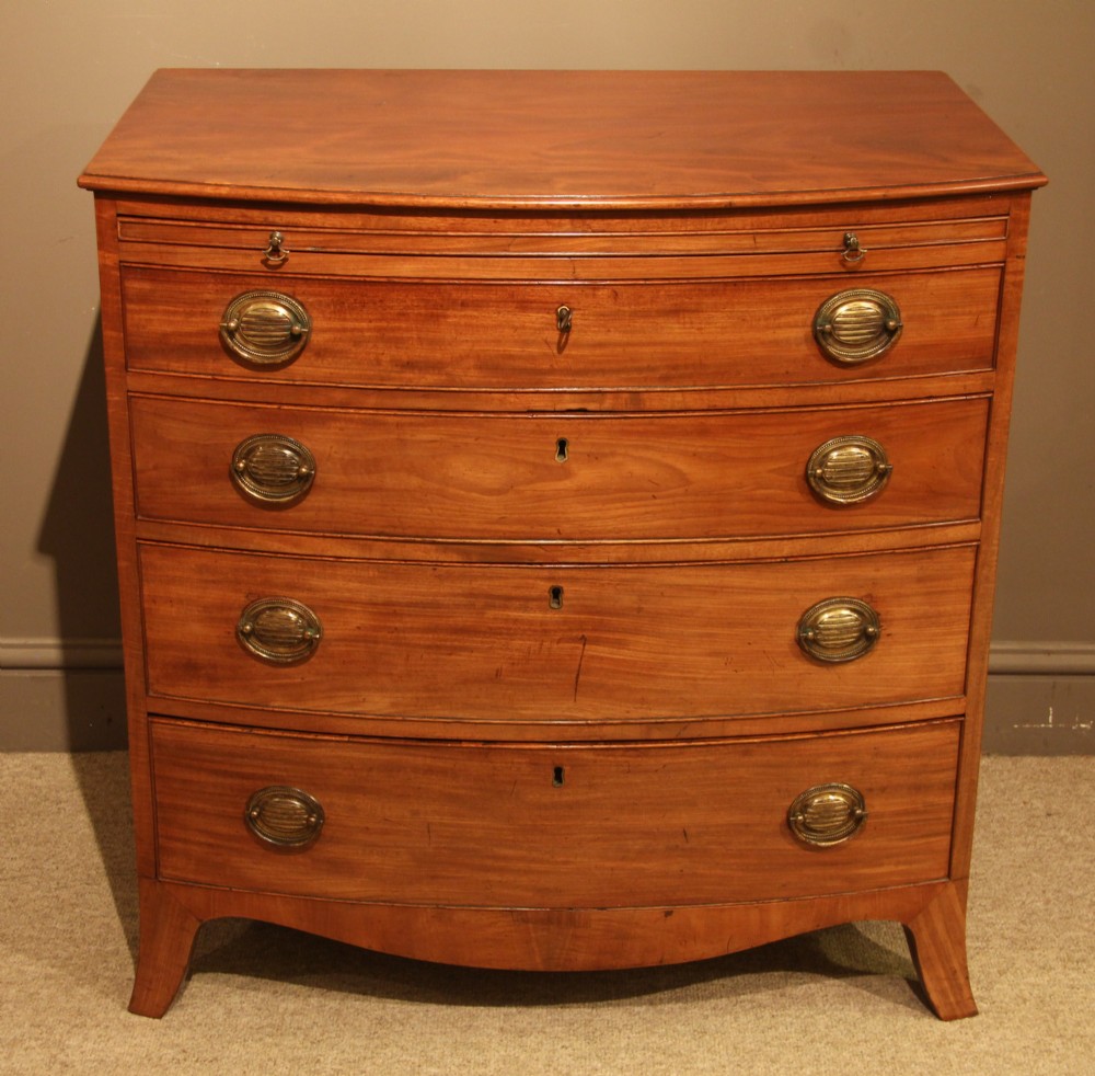 Superb Late 18th Century Mahogany Bow Fronted Chest of Drawers, Circa 1795