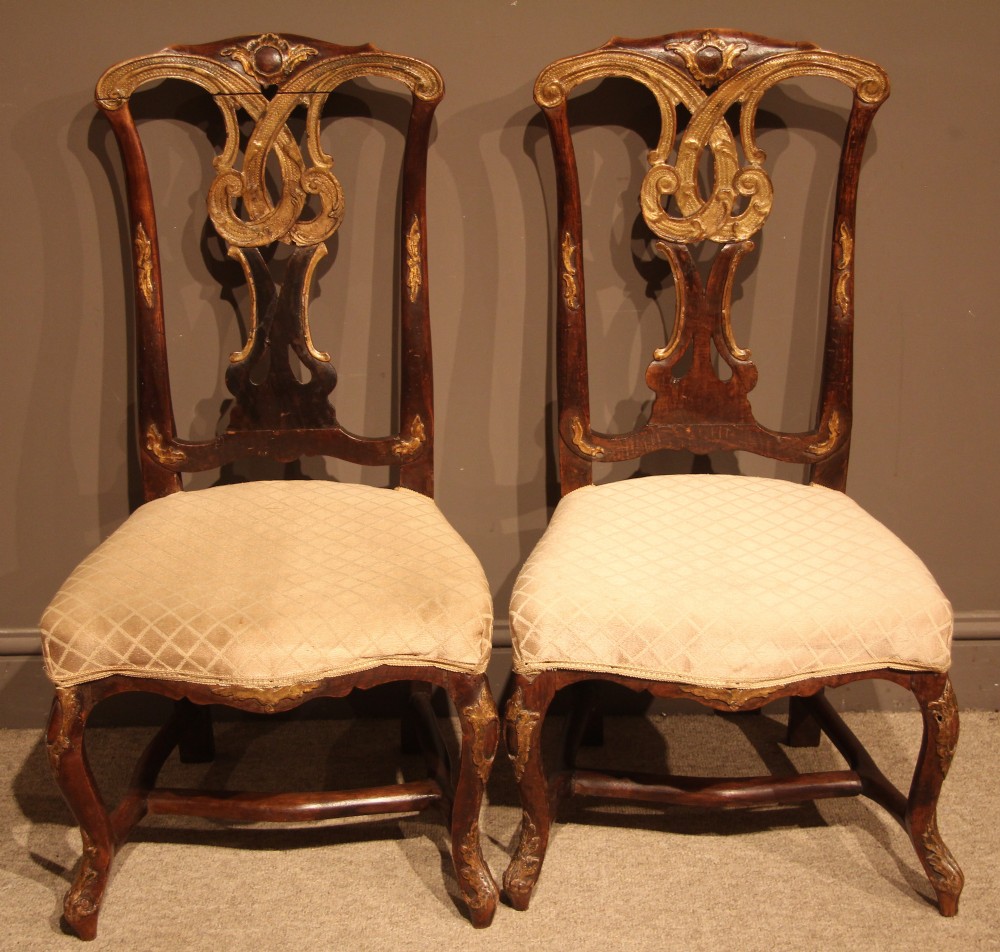 Superb Pair of Venetian Walnut and Parcel Gilt Chairs, Circa 1730