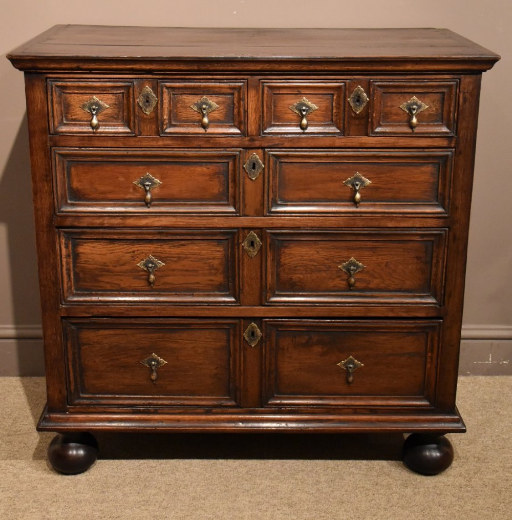 An Early 18th century Oak Chest of Drawers