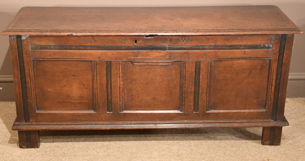 A Handsome early 18th Century Oak Coffer 
