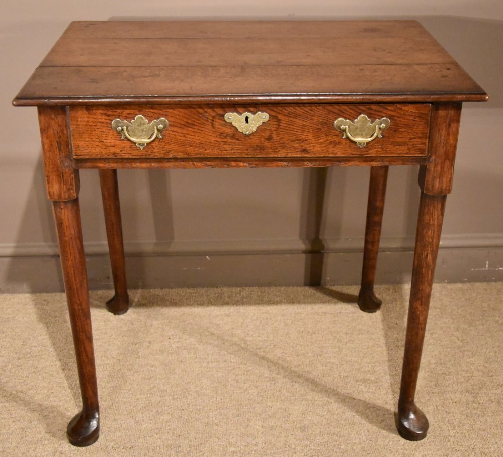 An Elegant George III Oak Side Table 