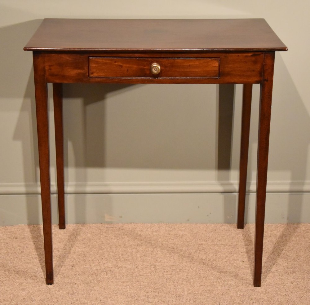 A fine Small George III Mahogany End Table