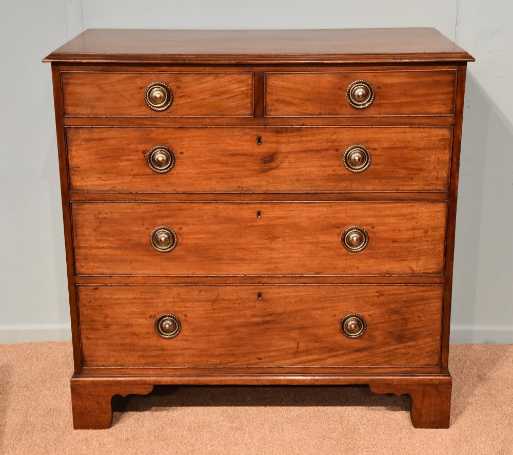  An Attractive George III Mahogany Chest of Drawers