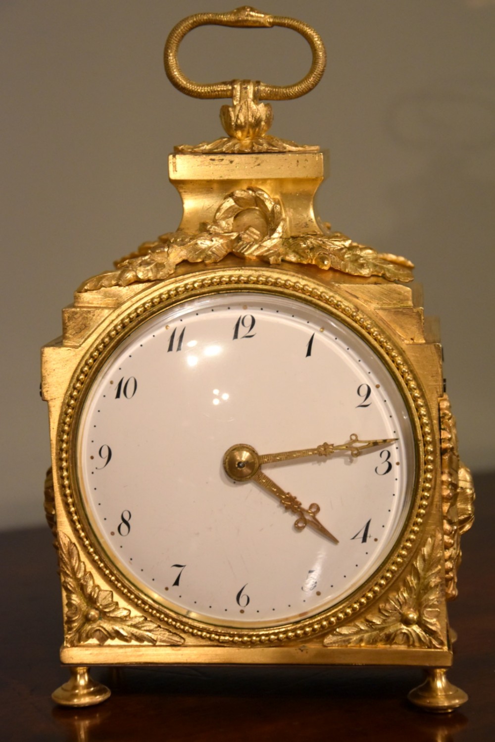 A Pendule D'Officer