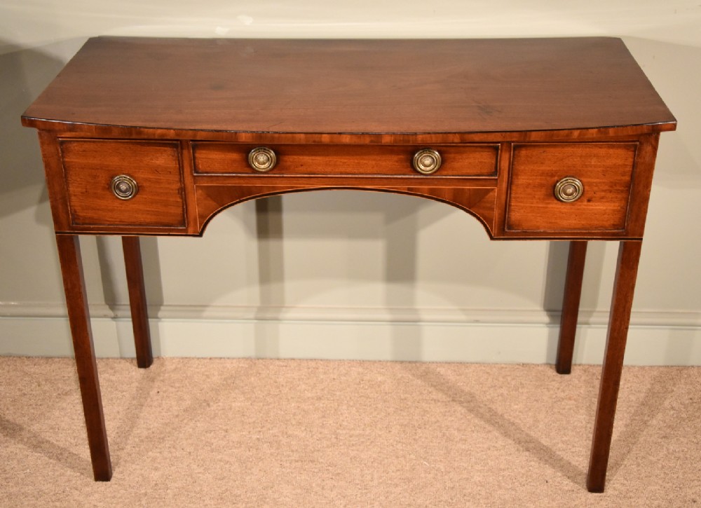 George III Mahogany Three Drawer Dressing Table 