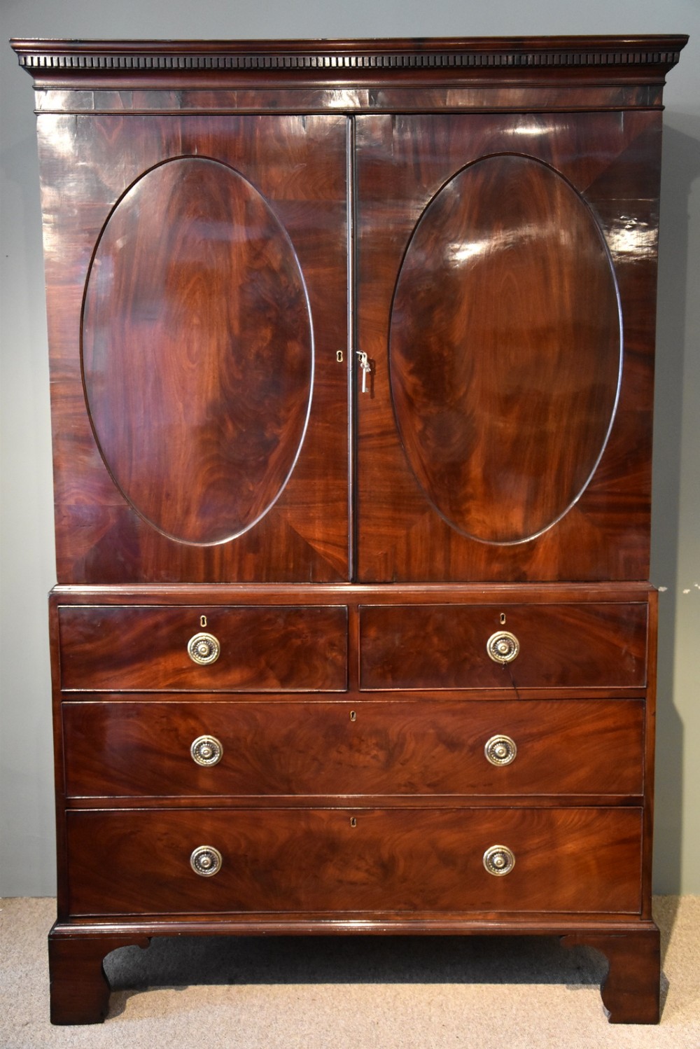 George III mahogany Linen Press