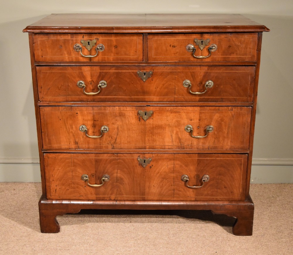 Attractive Early 18th century Walnut Chest of Drawers