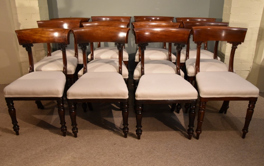 An Elegant Set of William IV Mahogany Dining Chairs 