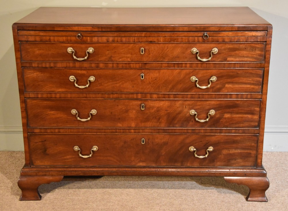 Fine George III Mahogany Graduated Chest of Drawers 