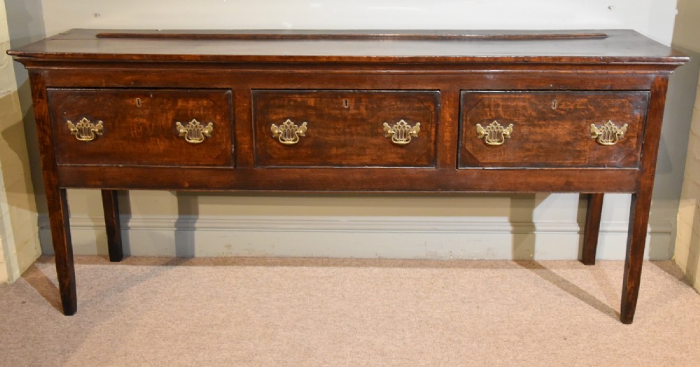A Good Quality Mid 18th Century Oak North Country Dresser 