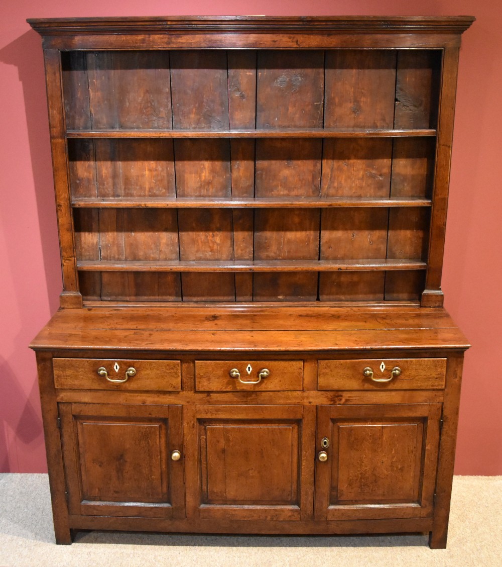 An Attractive George III Oak Welsh Dresser