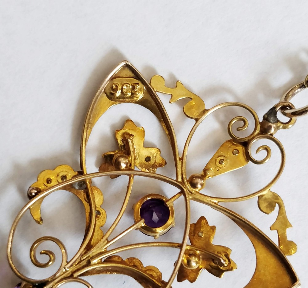 Victorian Art Nouveau 9ct Gold Pendant View IV