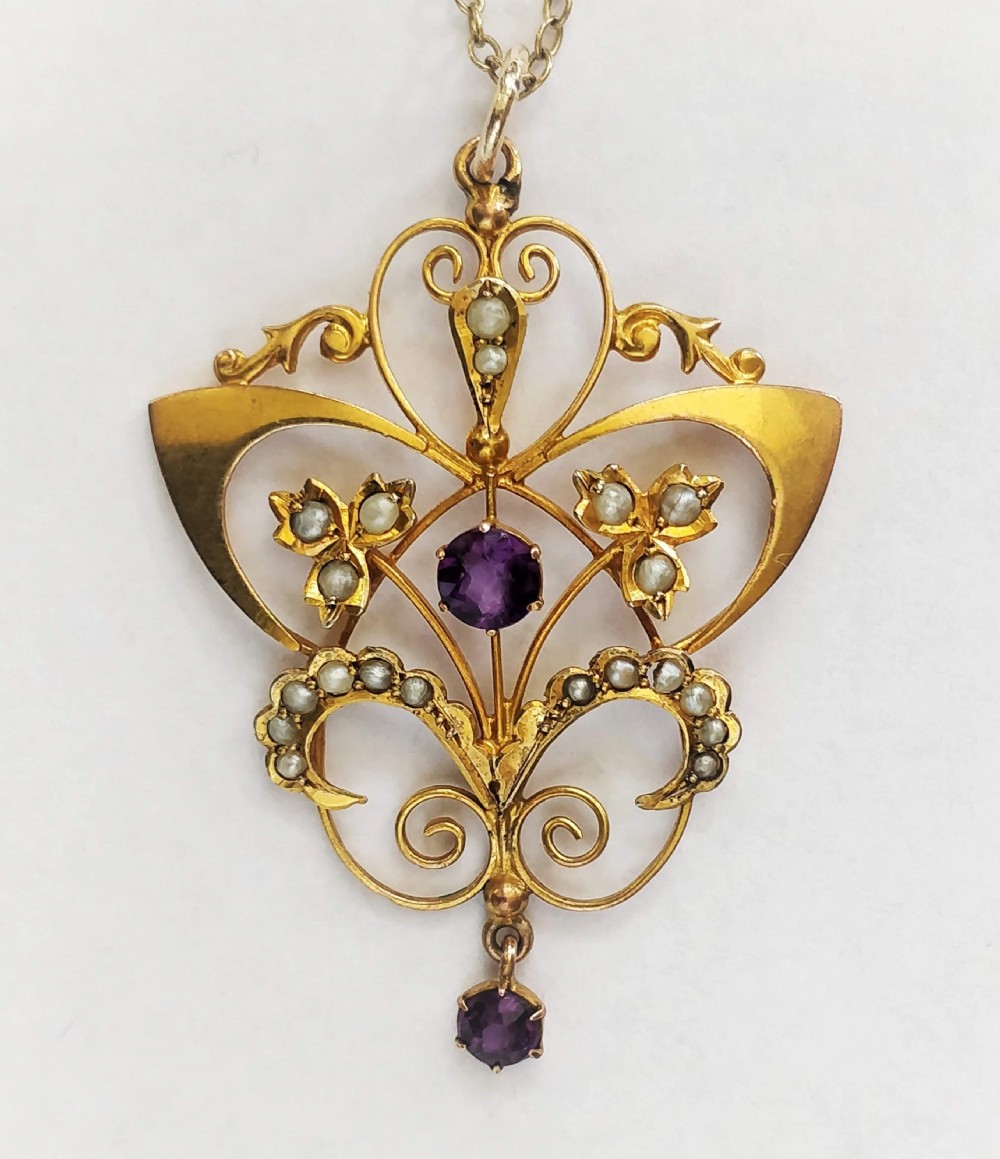 Victorian Art Nouveau 9ct Gold Pendant