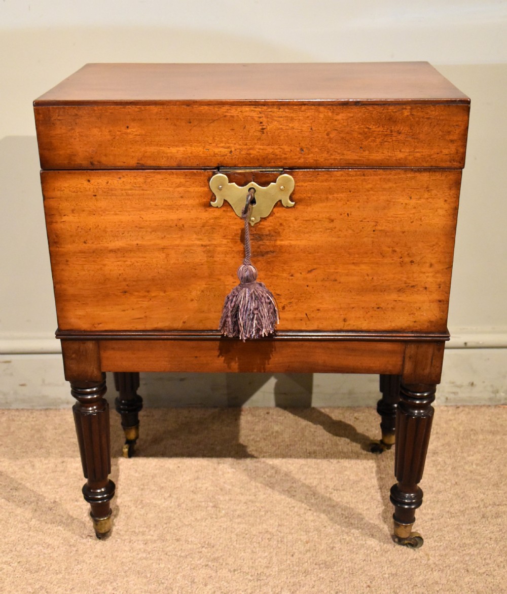 Regency Mahogany Cellerette 
