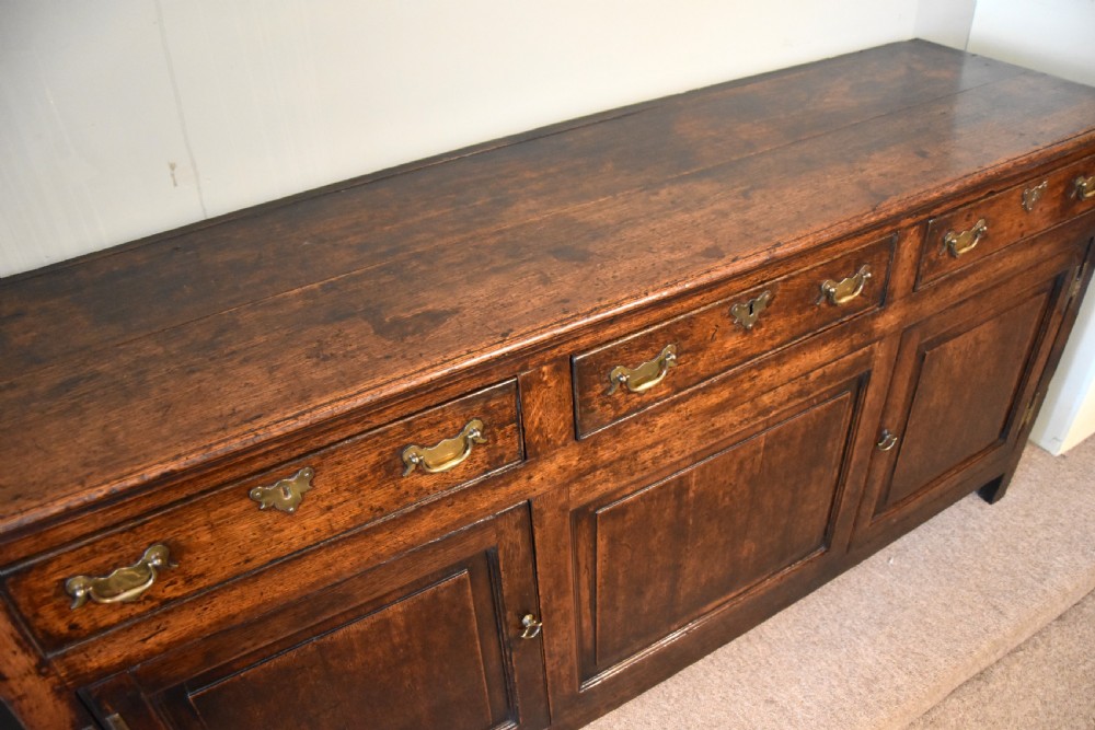  George III Oak Dressr Base with Cupboards View VIII