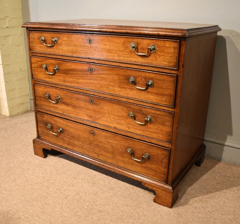 George III Mahogany Chest of Drawers View V