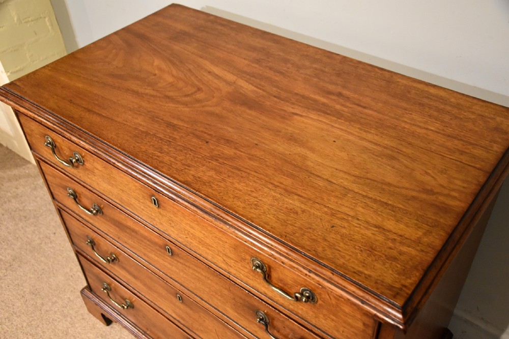 George III Mahogany Chest of Drawers View VI