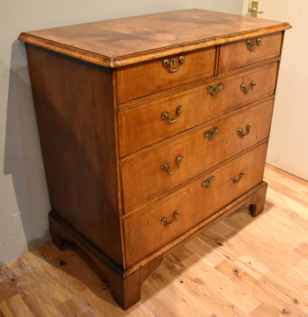 walnut veneered George I chest of drawers View IV