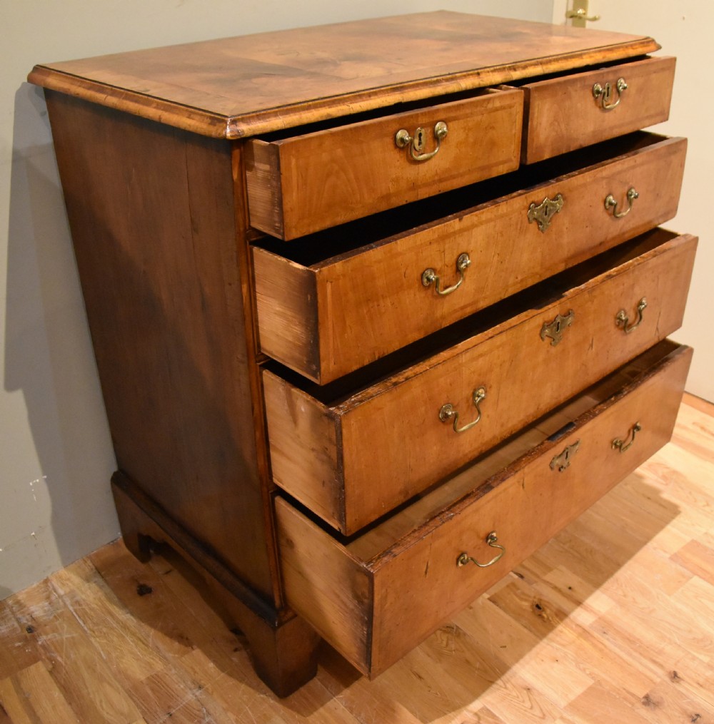 walnut veneered George I chest of drawers View V