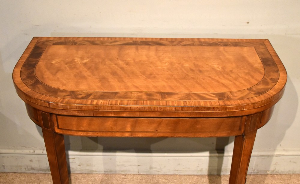 Pair of late 18th century satinwood tables View IV