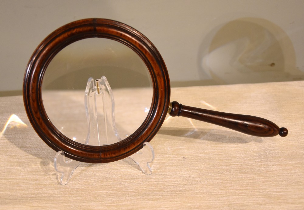 Large George III rosewood magnifying glass