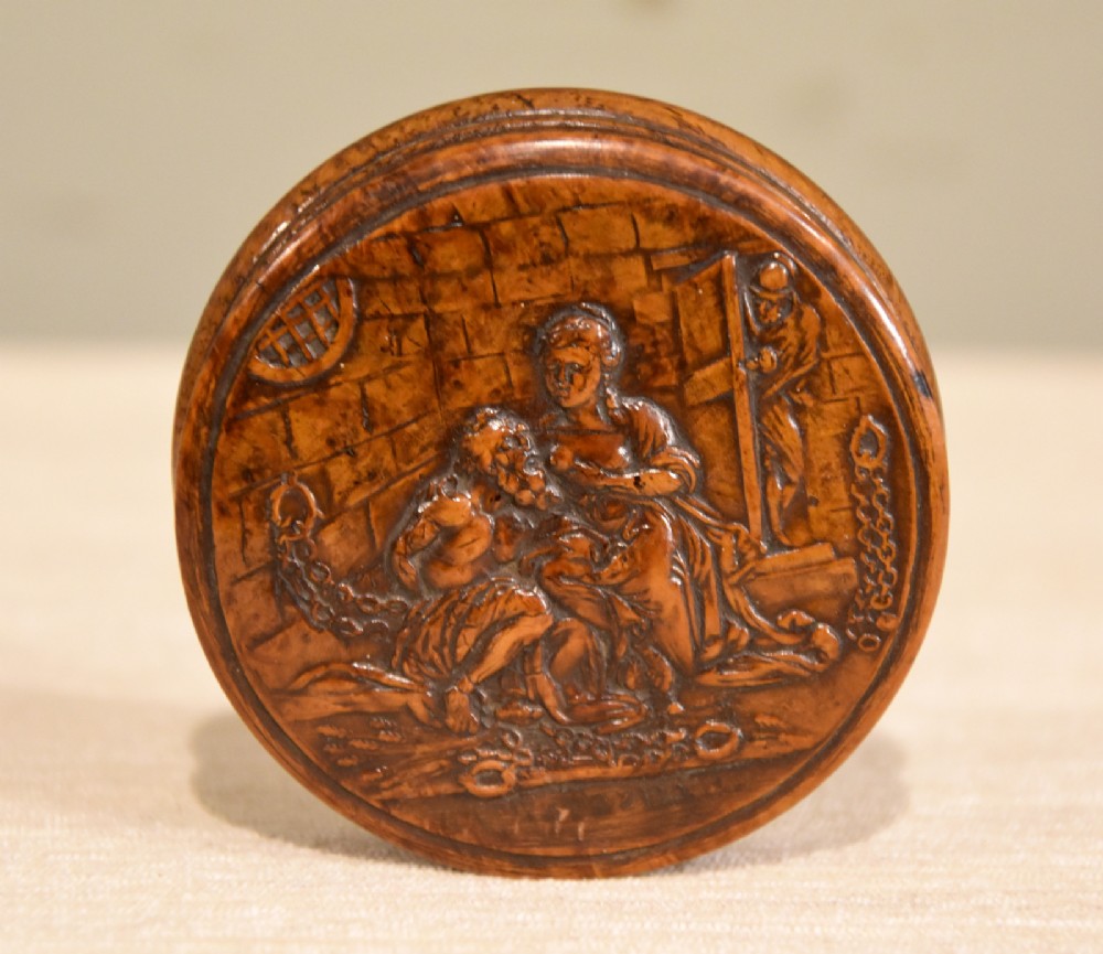 Rare 18th century pressed wood snuff box