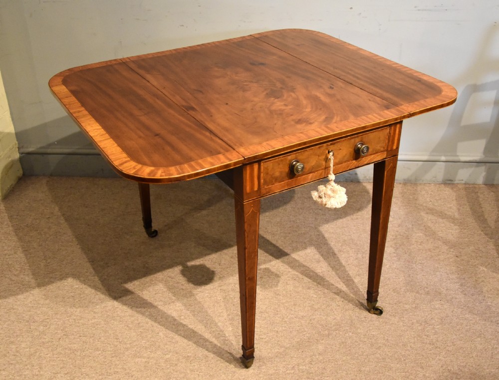 18th century mahogany and satinwood Pembroke table