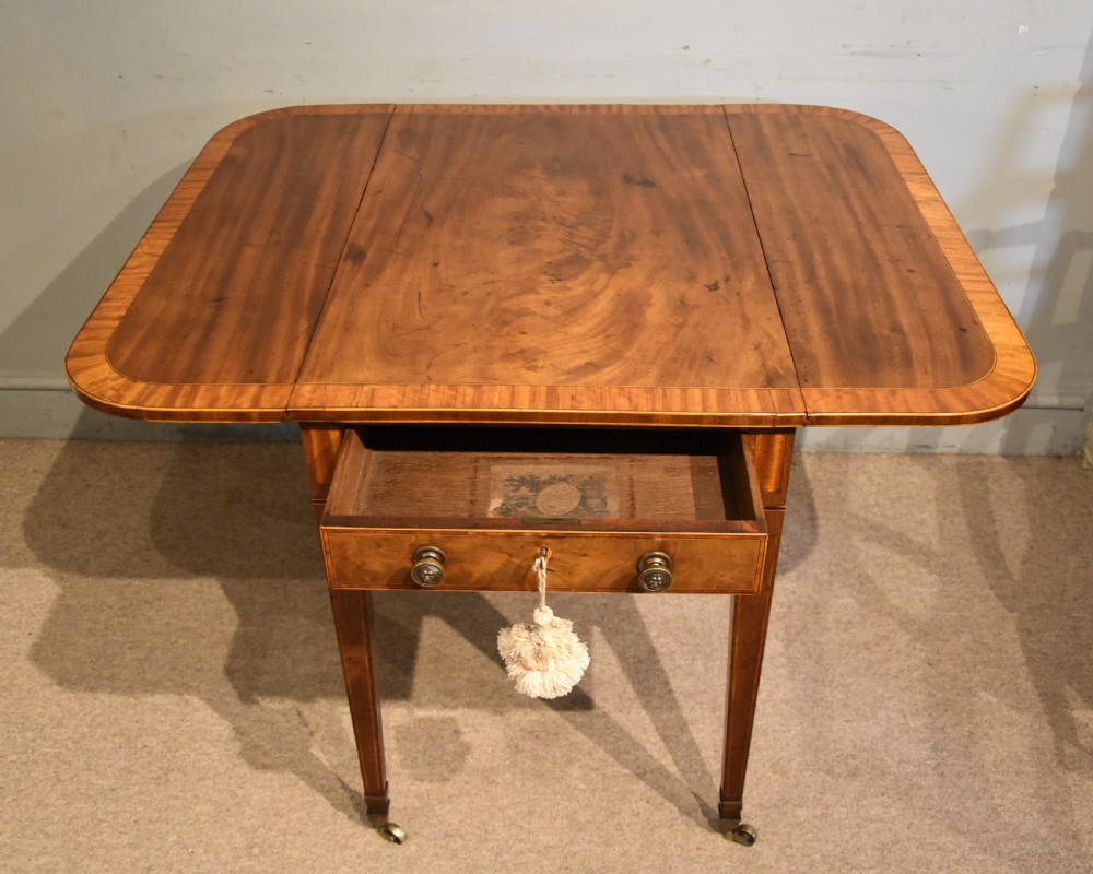 18th century mahogany and satinwood Pembroke table View VI