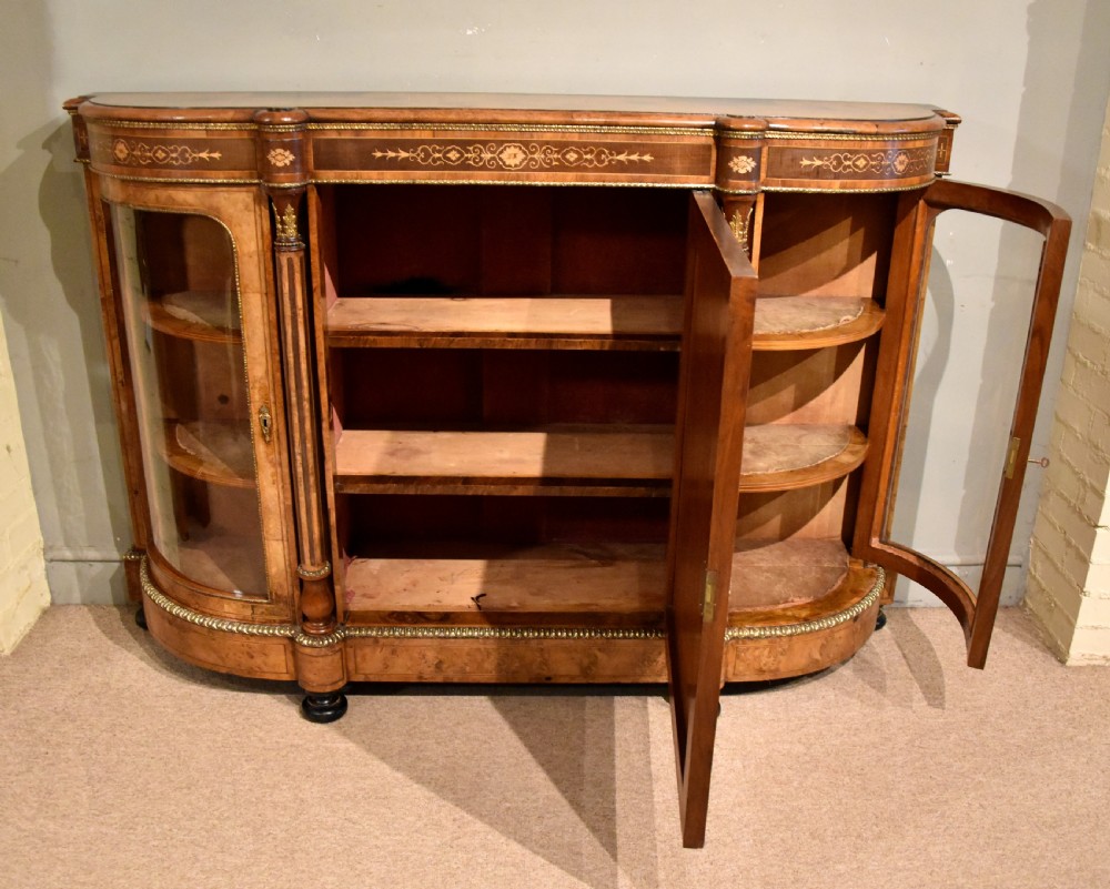 19th century walnut credenza / sideboard View VI